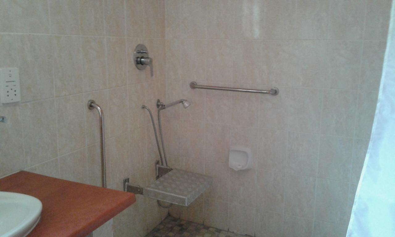 Larissa Hotel Maun Luaran gambar